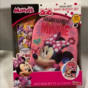 Disney Junior wash  mitt bath buddy set